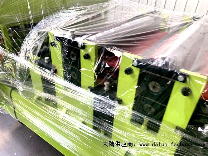 青海省海西州中国泊头红旗压瓦机设备有限公司☎13803250766北京波浪瓦压瓦机