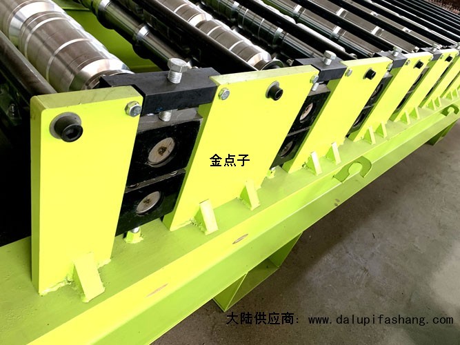 沧州华泰压瓦机设备有限公司☎13803171478徐州市云龙区附近彩钢复合板机械加工厂