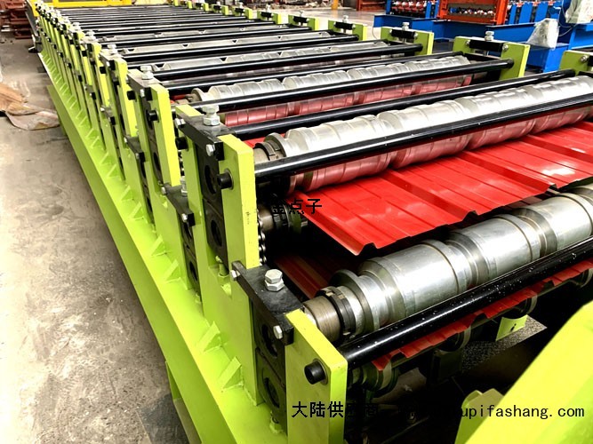 中国泊头红旗压瓦机设备有限公司☎13831776366拜泉县岩棉砂浆复合板机器