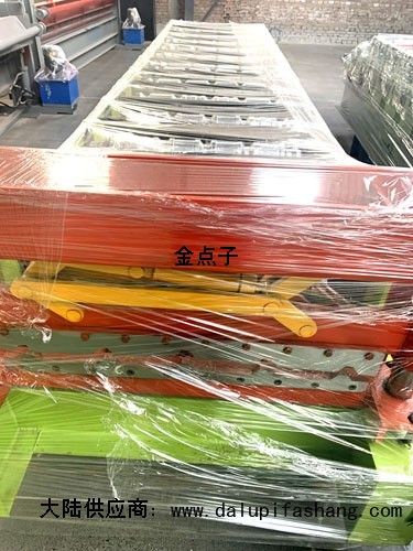 郑州市中国泊头红旗压瓦机设备有限公司☎13833744009宜昌彩石金属瓦设备厂家