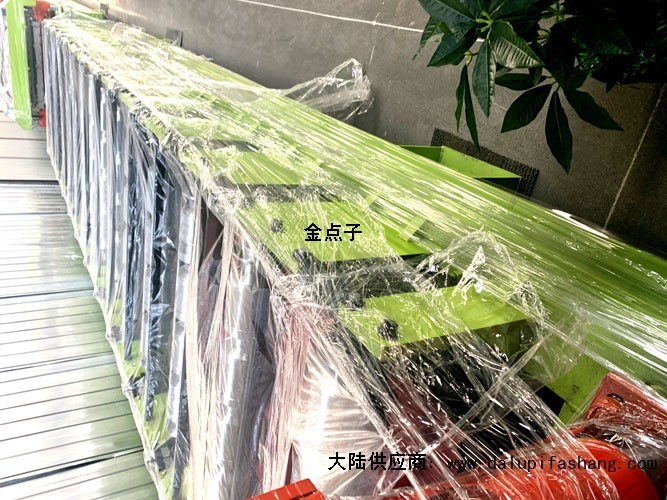 河北红旗压瓦机设备有限公司湖北省孝感市☎13833790372夹心保温复合板机