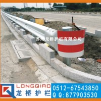 蚌埠高速公路防撞护栏 蚌埠公路波形梁钢护栏 龙桥厂生产