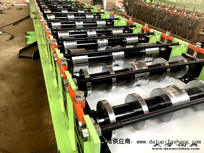 河北省沧州市浩洋机械厂13833795788(微信同号)pu复合板机器哪里有卖@天津河东区